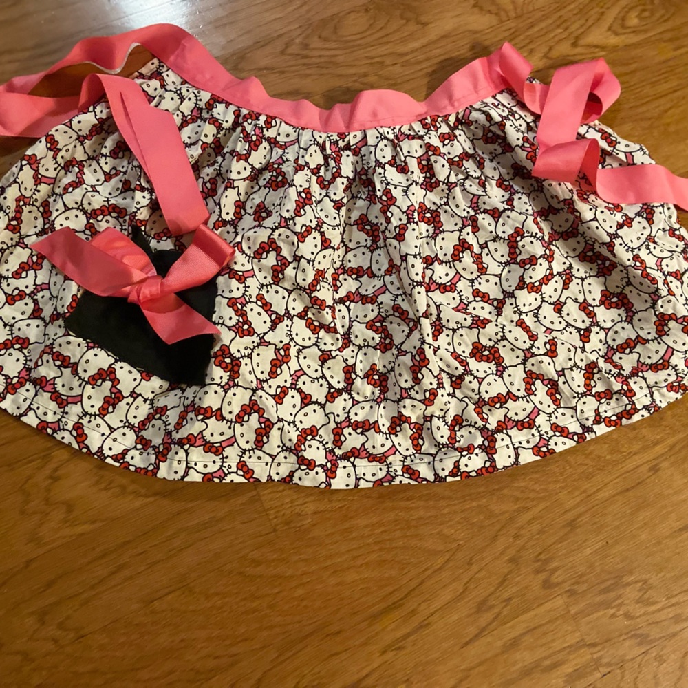 Hello kitty apron